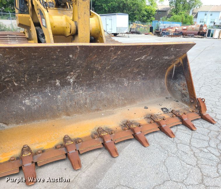 image for item KH9368 2012 Caterpillar 963D  track loader