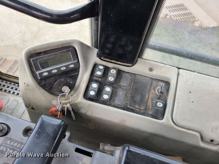 image for item KH9368 2012 Caterpillar 963D  track loader