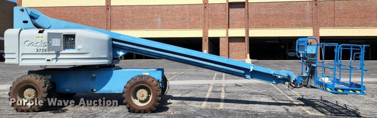 image for item KH9378 1998 Genie S-60  boom lift