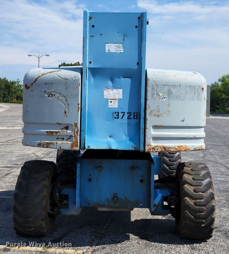 image for item KH9378 1998 Genie S-60  boom lift