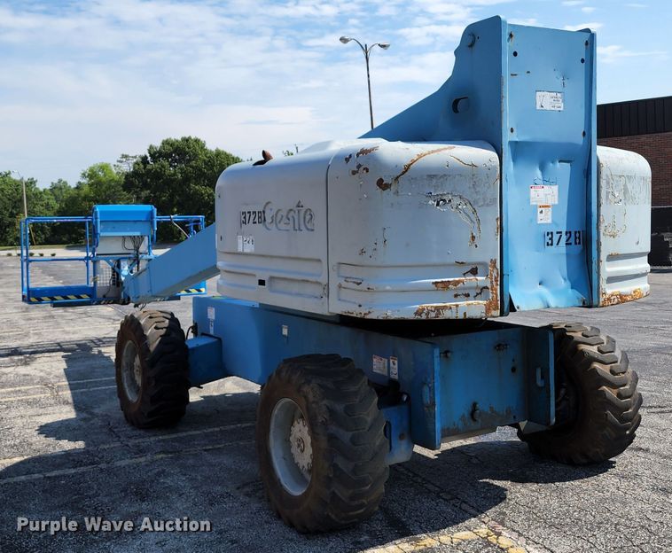 image for item KH9378 1998 Genie S-60  boom lift