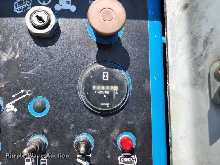 image for item KH9378 1998 Genie S-60  boom lift