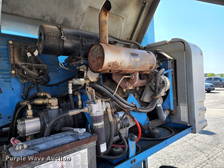 image for item KH9378 1998 Genie S-60  boom lift