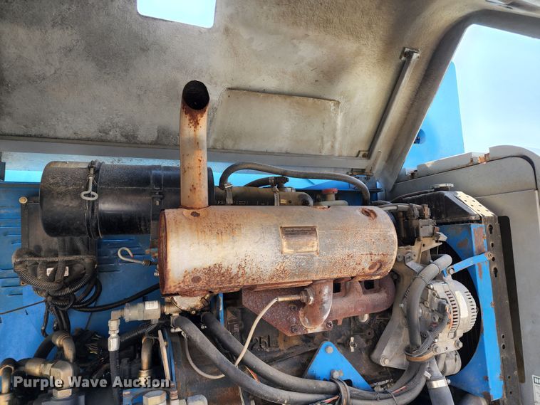 image for item KH9378 1998 Genie S-60  boom lift