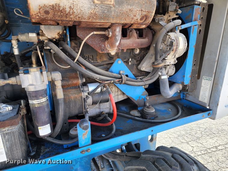 image for item KH9378 1998 Genie S-60  boom lift