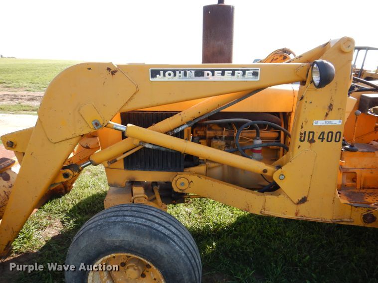 image for item KP9293 John Deere 400  backhoe