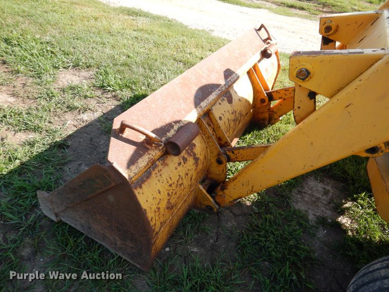 image for item KP9293 John Deere 400  backhoe