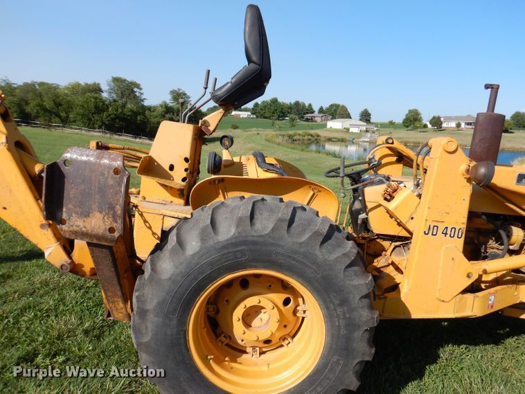 image for item KP9293 John Deere 400  backhoe