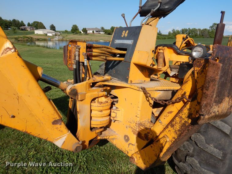 image for item KP9293 John Deere 400  backhoe