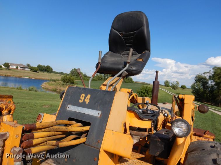 image for item KP9293 John Deere 400  backhoe