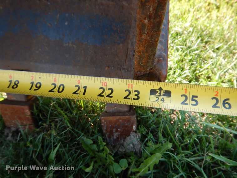 image for item KP9293 John Deere 400  backhoe