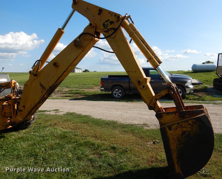 image for item KP9293 John Deere 400  backhoe