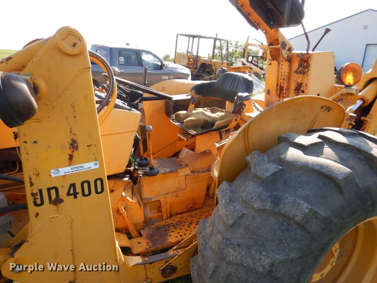 image for item KP9293 John Deere 400  backhoe