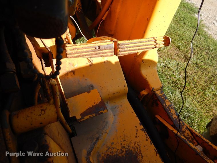 image for item KP9293 John Deere 400  backhoe