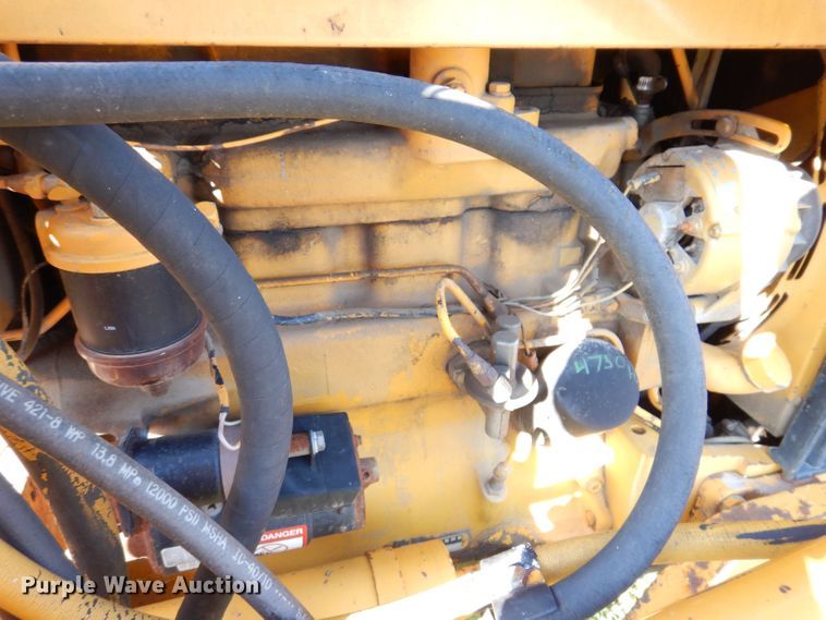 image for item KP9293 John Deere 400  backhoe