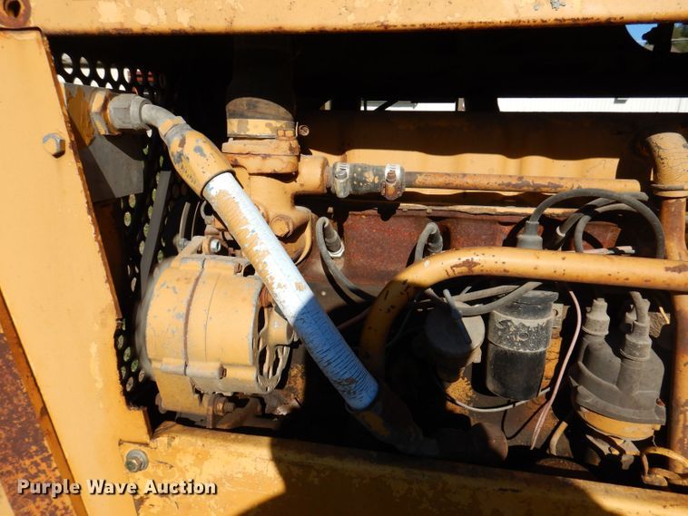 image for item KP9297 Allis Chalmers HD4  track loader