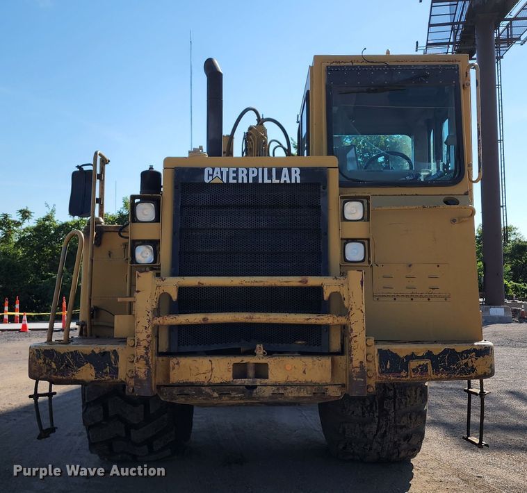 image for item KT9896 1994 Caterpillar 627F  conventional scraper