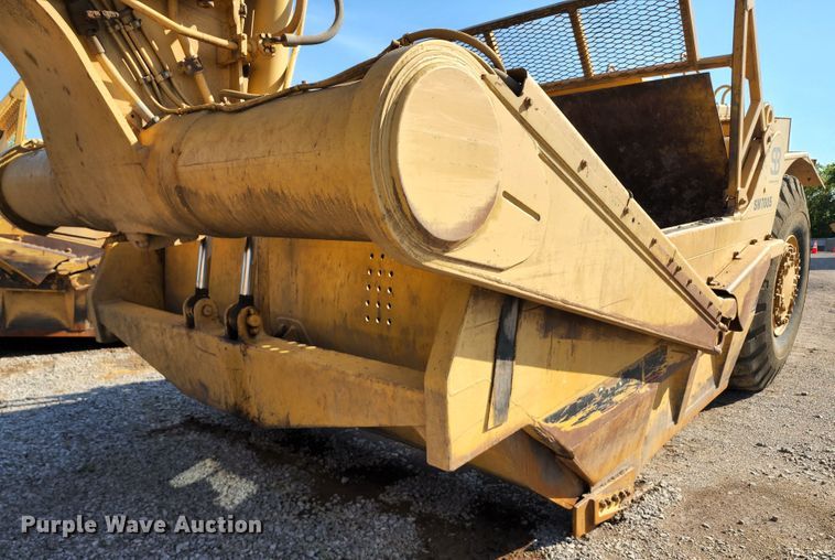 image for item KT9896 1994 Caterpillar 627F  conventional scraper