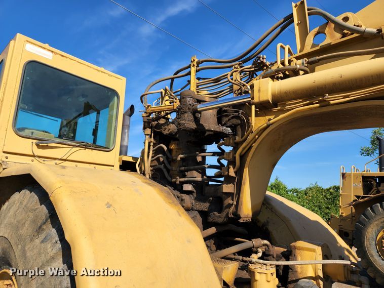 image for item KT9896 1994 Caterpillar 627F  conventional scraper