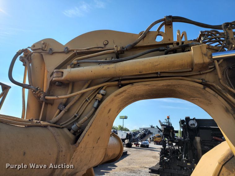 image for item KT9896 1994 Caterpillar 627F  conventional scraper