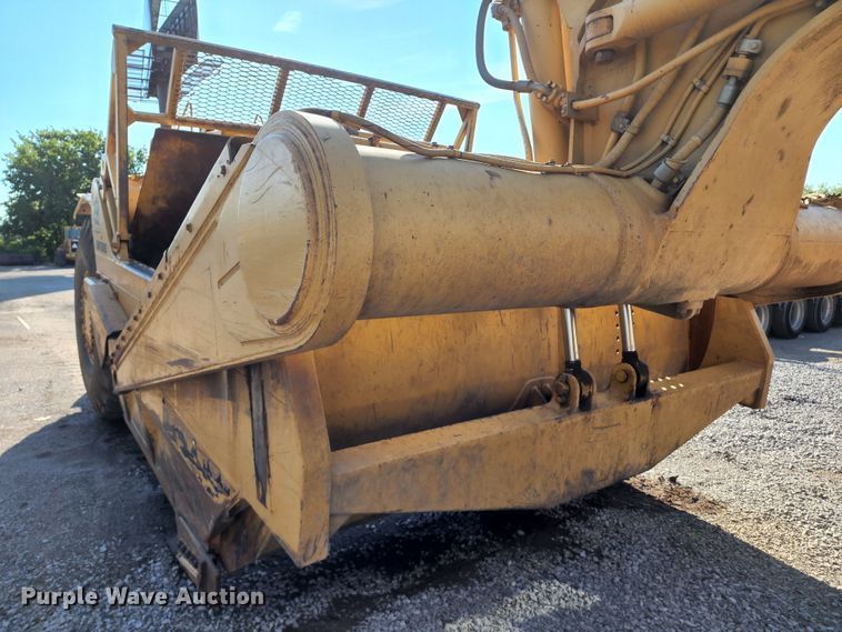 image for item KT9896 1994 Caterpillar 627F  conventional scraper