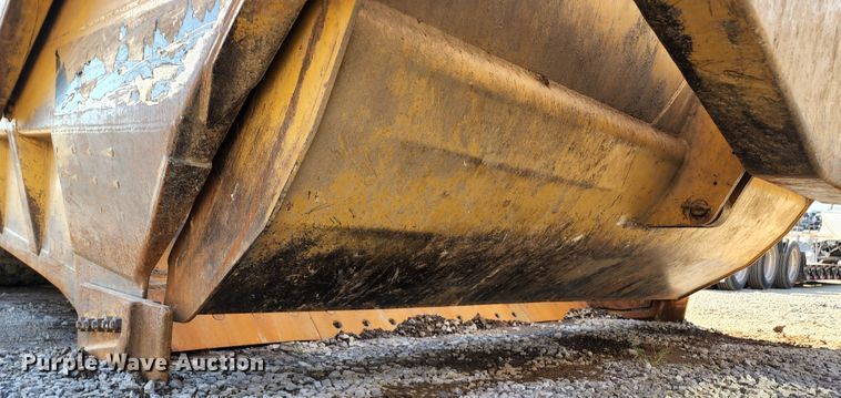 image for item KT9896 1994 Caterpillar 627F  conventional scraper