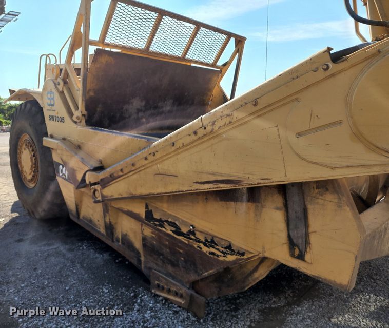 image for item KT9896 1994 Caterpillar 627F  conventional scraper