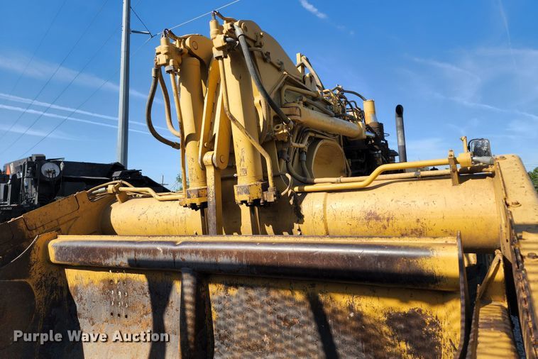 image for item KT9896 1994 Caterpillar 627F  conventional scraper