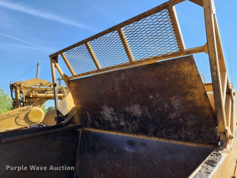 image for item KT9896 1994 Caterpillar 627F  conventional scraper