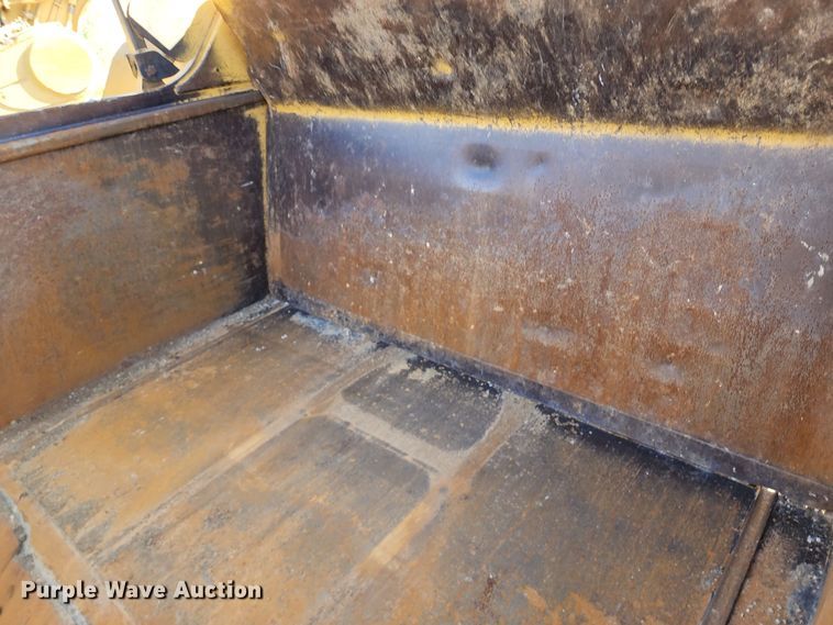 image for item KT9896 1994 Caterpillar 627F  conventional scraper