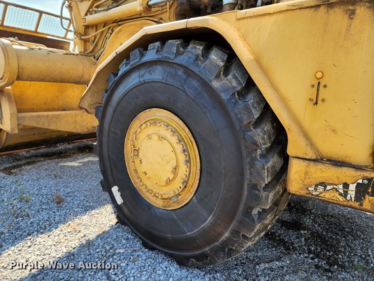 image for item KT9896 1994 Caterpillar 627F  conventional scraper