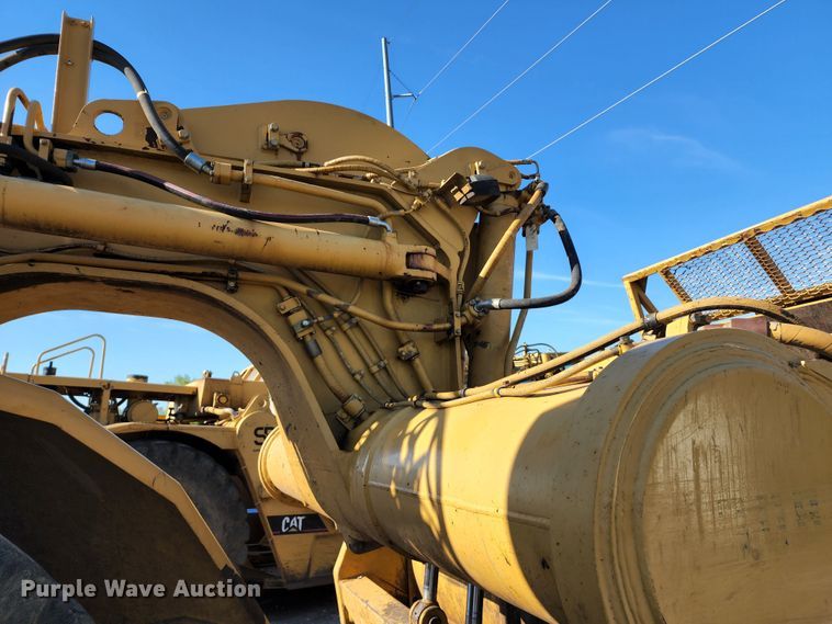 image for item KT9897 1998 Caterpillar 627F  conventional scraper