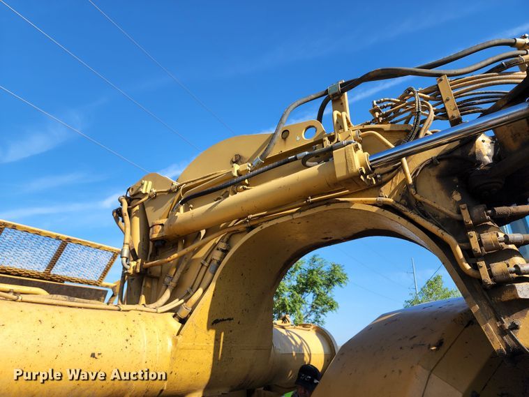 image for item KT9897 1998 Caterpillar 627F  conventional scraper