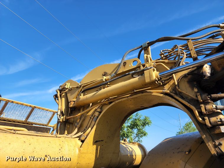 image for item KT9897 1998 Caterpillar 627F  conventional scraper