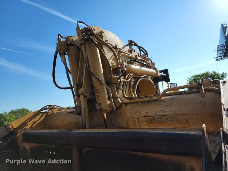 image for item KT9897 1998 Caterpillar 627F  conventional scraper