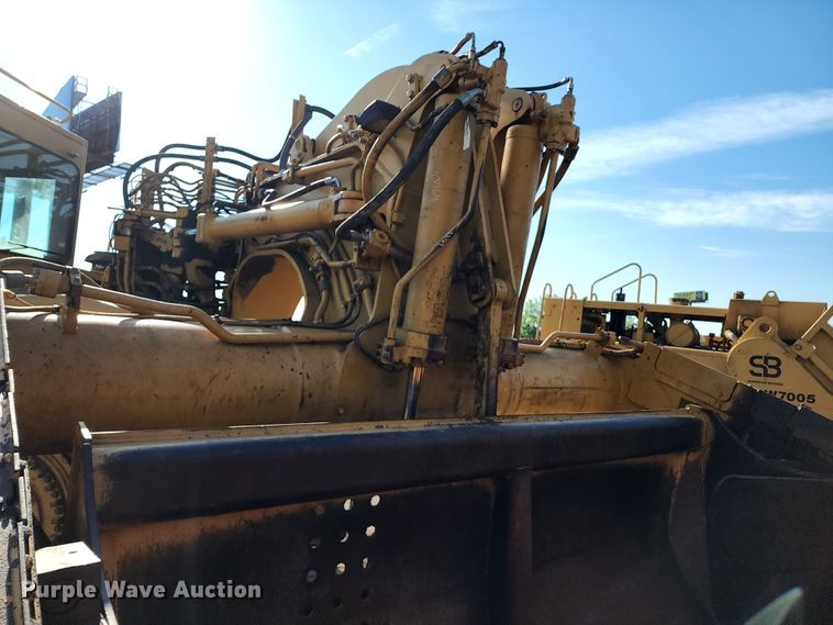 image for item KT9897 1998 Caterpillar 627F  conventional scraper