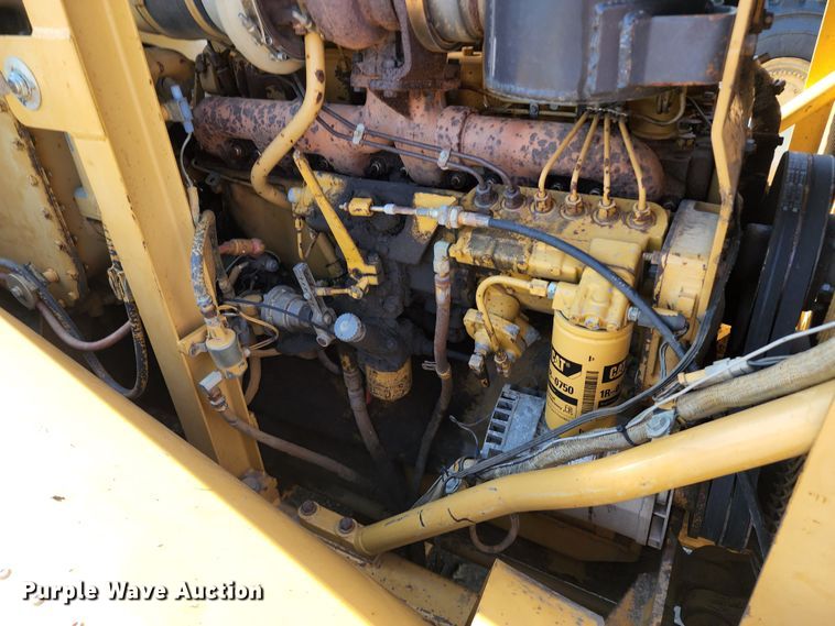 image for item KT9897 1998 Caterpillar 627F  conventional scraper