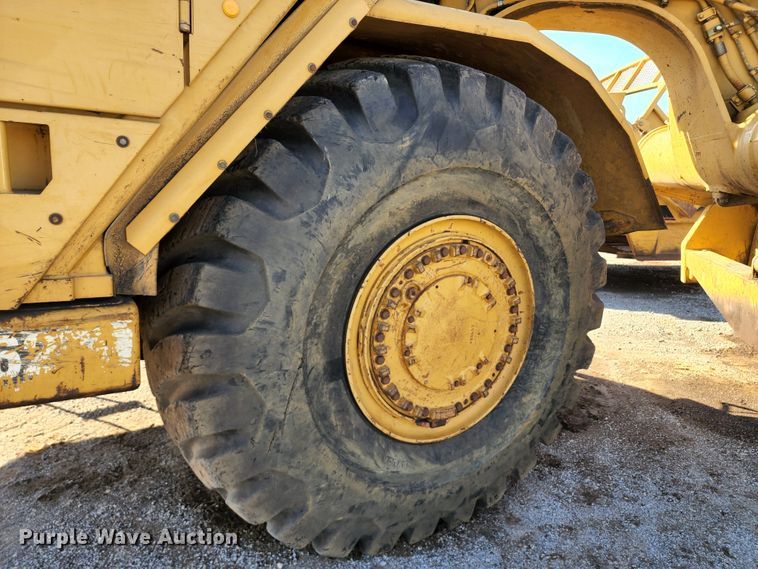 image for item KT9897 1998 Caterpillar 627F  conventional scraper