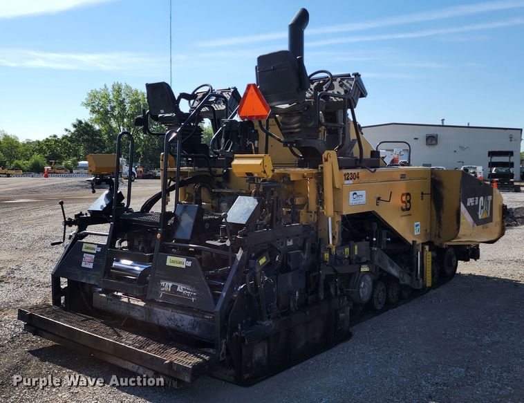 image for item KT9898 2008 Caterpillar AP655D  paver