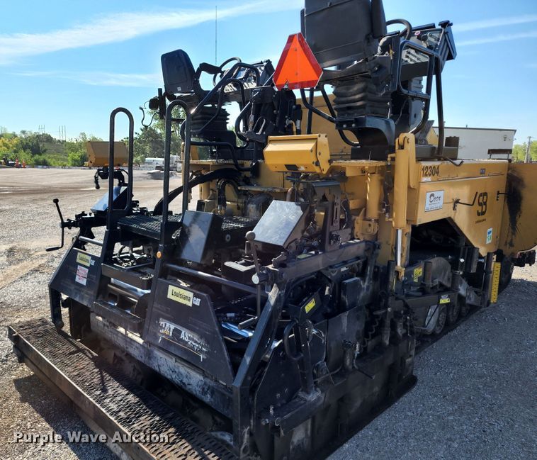 image for item KT9898 2008 Caterpillar AP655D  paver