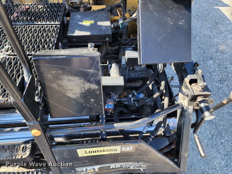 image for item KT9898 2008 Caterpillar AP655D  paver