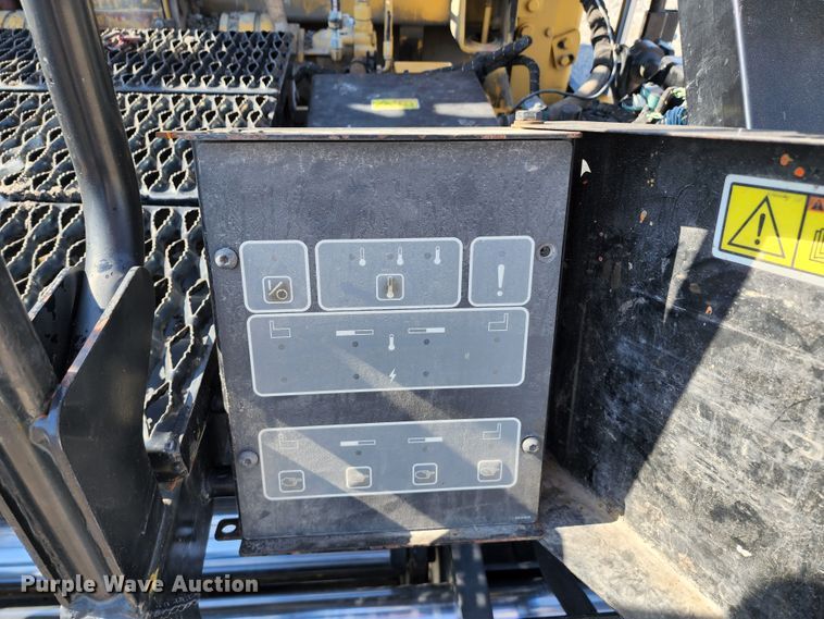 image for item KT9898 2008 Caterpillar AP655D  paver