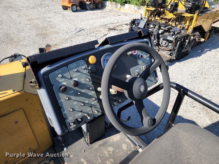 image for item KT9898 2008 Caterpillar AP655D  paver
