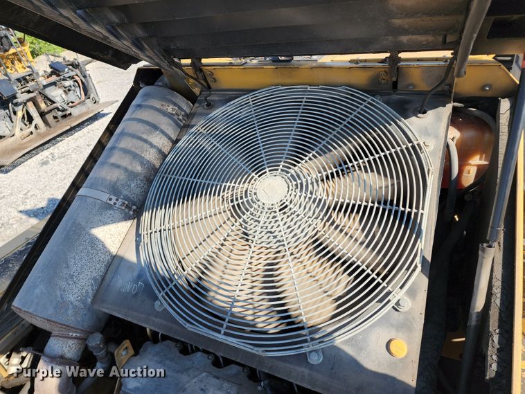 image for item KT9898 2008 Caterpillar AP655D  paver