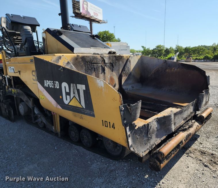 image for item KT9898 2008 Caterpillar AP655D  paver