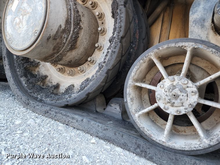 image for item KT9898 2008 Caterpillar AP655D  paver