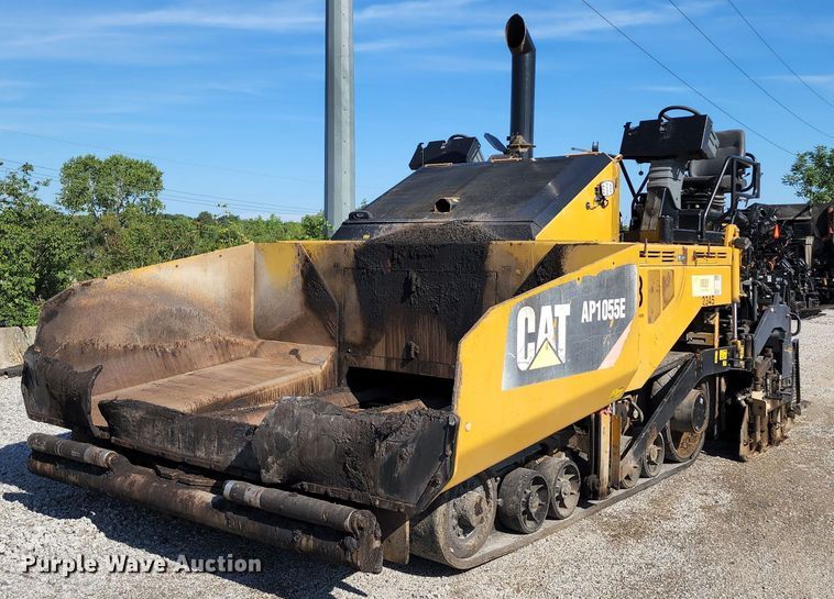 image for item KT9899 2014 Caterpillar AP1055E  paver