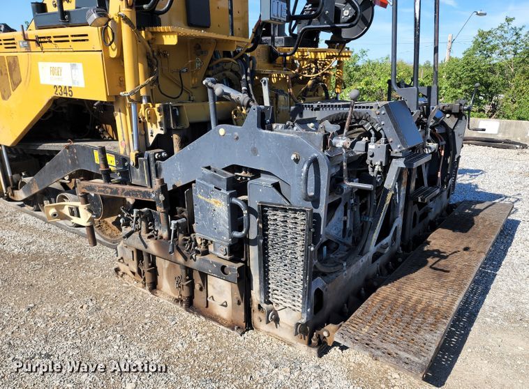 image for item KT9899 2014 Caterpillar AP1055E  paver