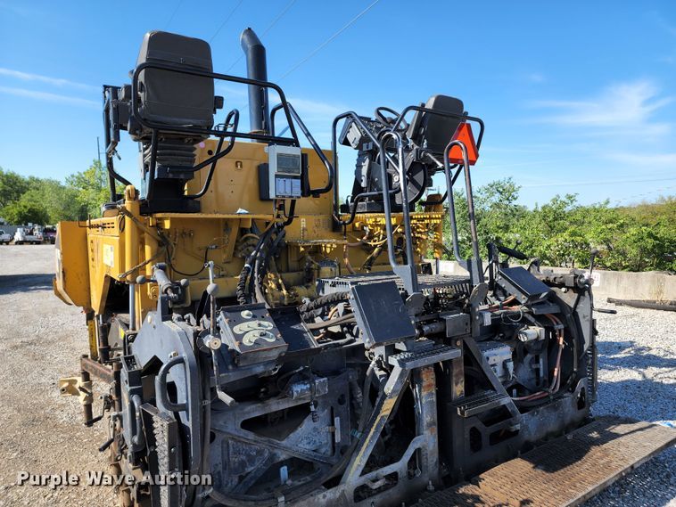 image for item KT9899 2014 Caterpillar AP1055E  paver