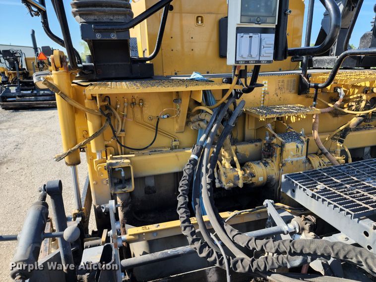 image for item KT9899 2014 Caterpillar AP1055E  paver